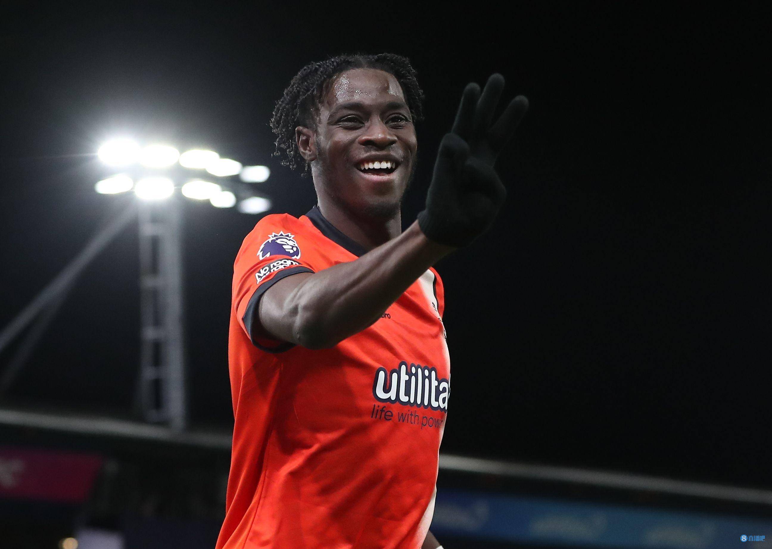 阿德巴约:职业生涯一直梦想这样的夜晚,这是一段不可思议的旅程_联赛