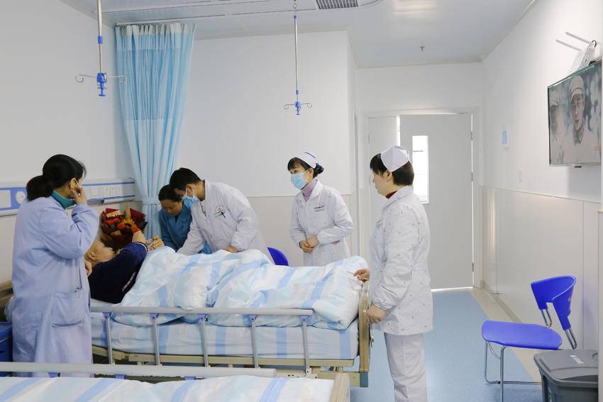 老有所养 养有"医"靠 兴山县人民医院养老看病一站式解决_老人_护理