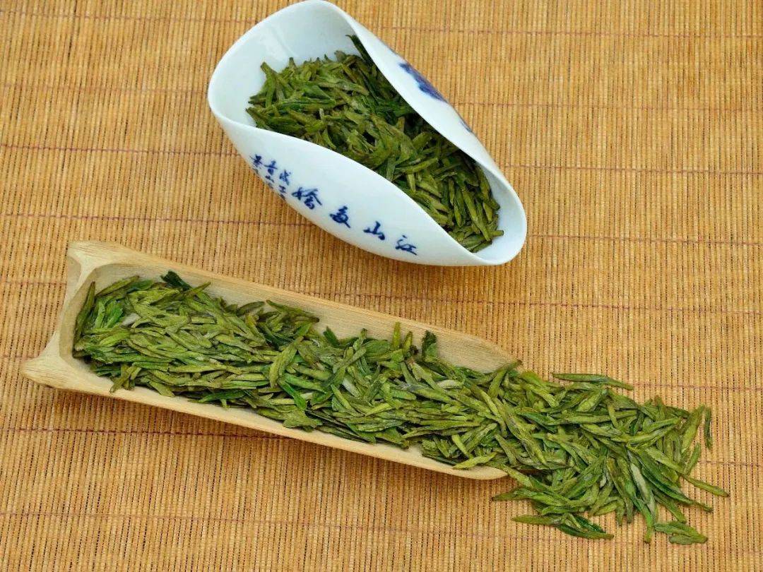 1作品要求以作文,海报,手抄报等3种形式,分享自己知道的"中国茶中的龙