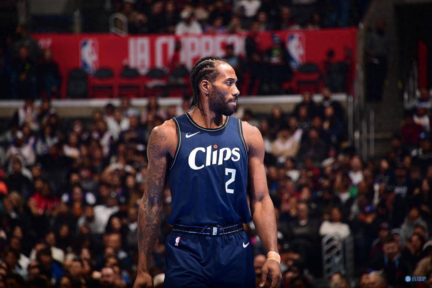 莱昂纳德半场15中8砍全队最高19分 外加5板_篮板_常规赛_助攻