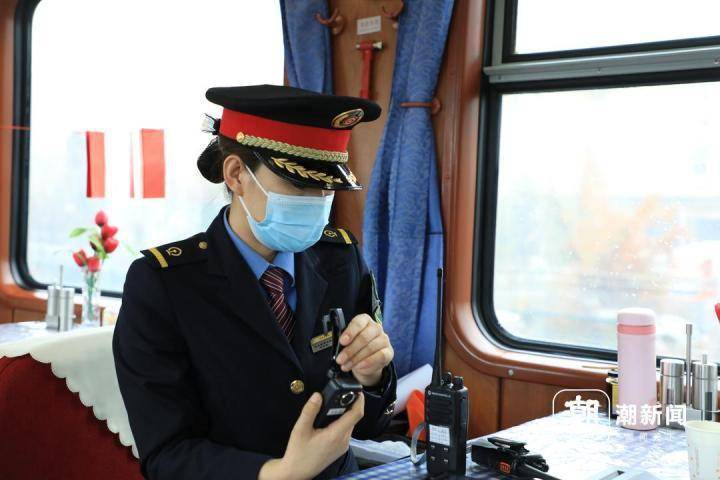 44小时穿越大半个中国,杭州开往乌鲁木齐的列车,满载回乡人的爱与乡愁