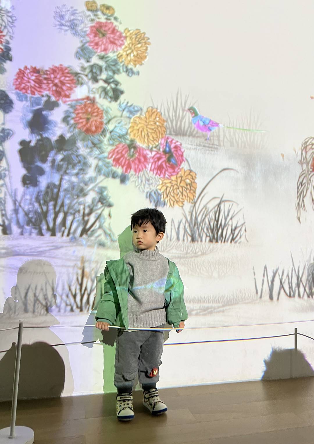 可爱呆萌,语言丰富的2岁小男生陈思涵兴趣爱好广泛,喜欢美术,走秀