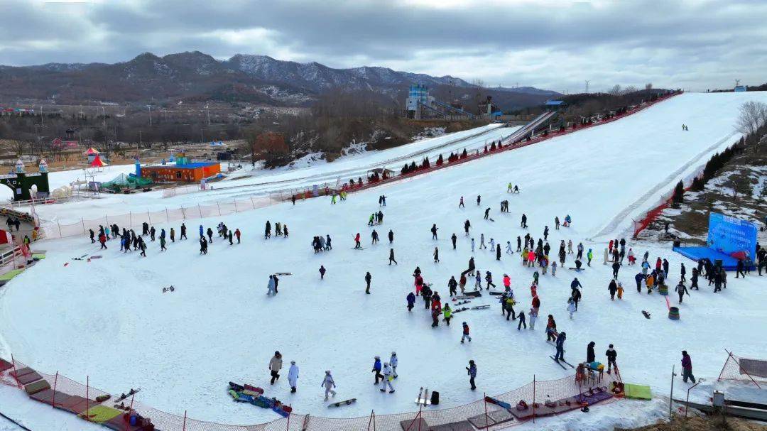 威海地中海滑雪场简介图片