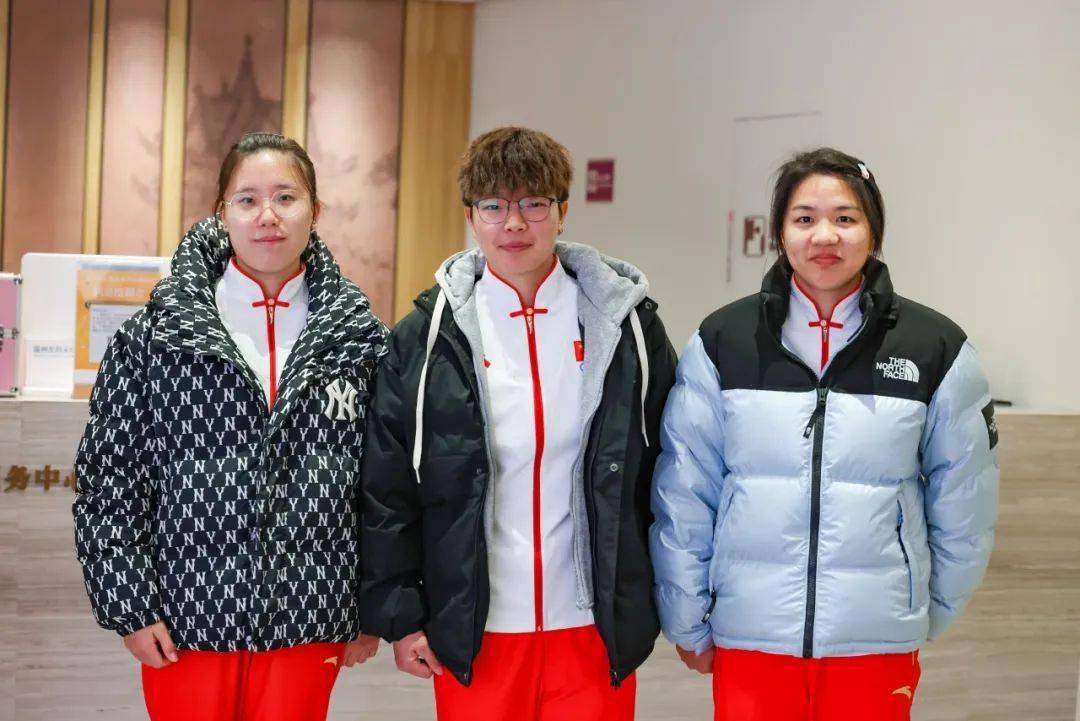 杭州亚运会龙舟冠军朱笑丽,薛丽娜和李舒琪伦敦奥运会游泳季军吕志武