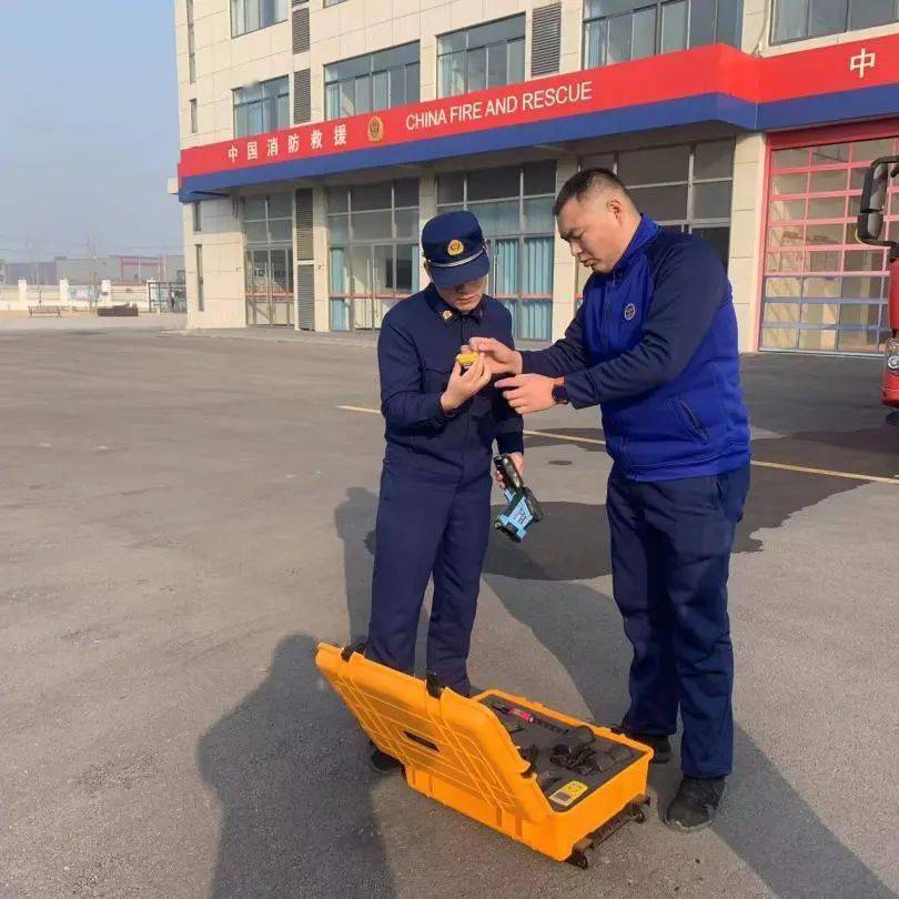 執勤車庫要加裝電熱油汀,暖氣片等保溫設施,車庫門要隨開隨閉,確保