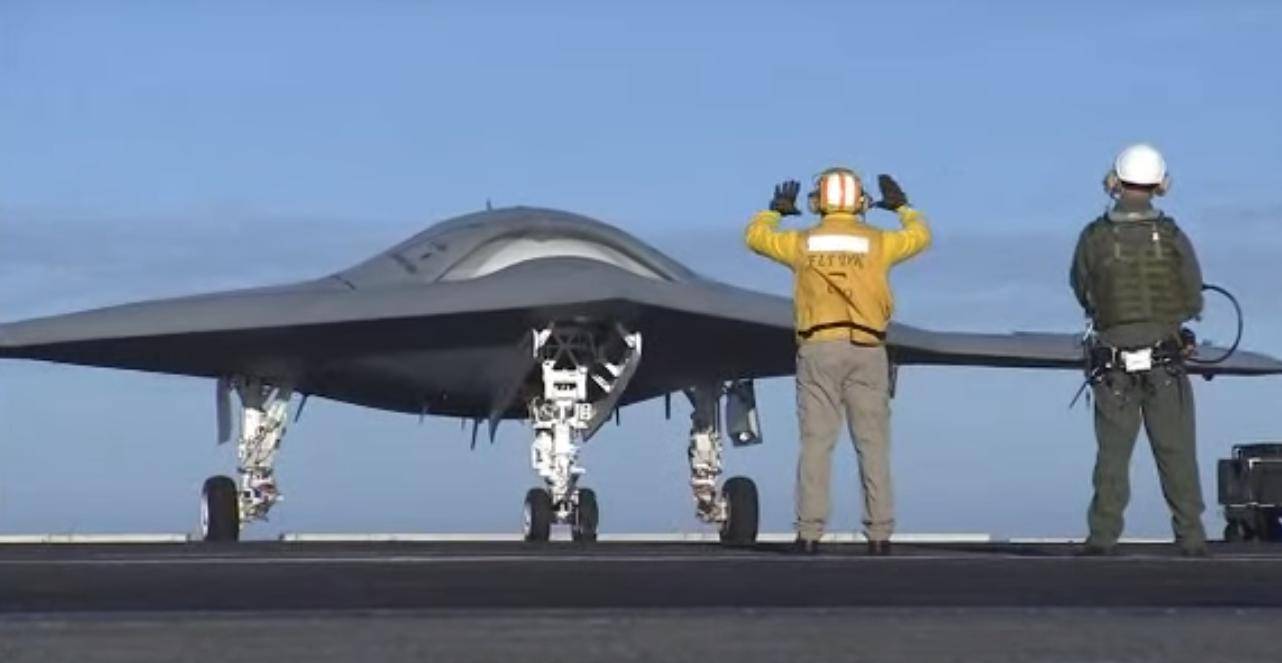 攻击11无人机女操作手惊艳亮相 国产舰载隐身无人作战飞机或已列装