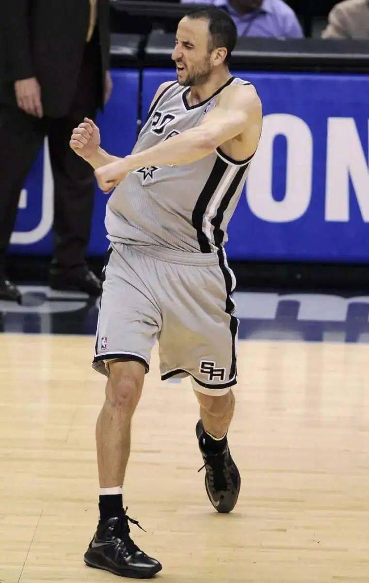 吉诺比利_球鞋_秃子