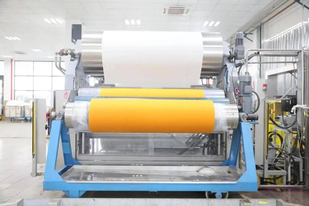 "无水染缸""印染大脑"等一批高端设备,先进技术得到应