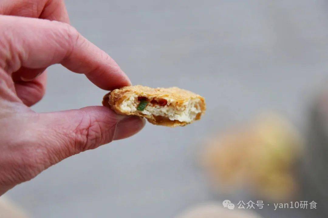 腳踏食地·探尋汪曾祺筆下的高郵美食_包子_揚州_乾絲