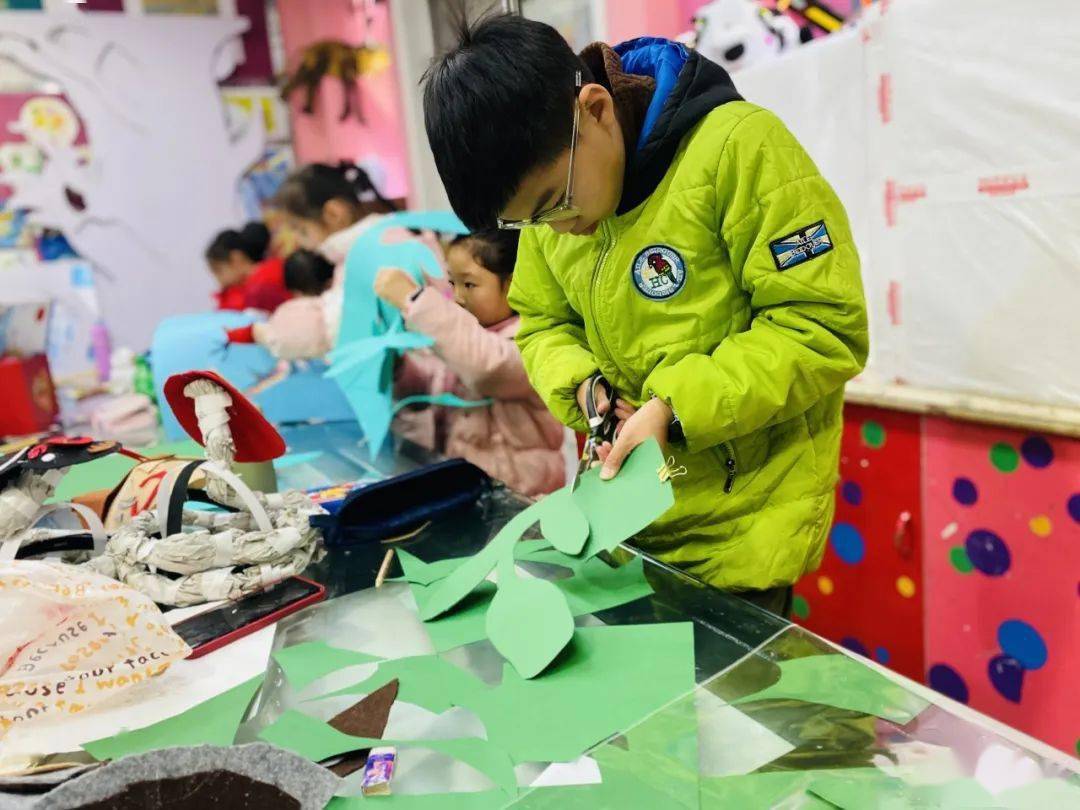 揭秘儿童剧舞台美术幕后_传统_道具_本科毕业