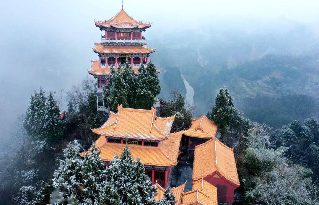 67里耶古城,八面山,惹巴拉,乌龙山大峡谷,太平山,茨岩塘,洛塔石林