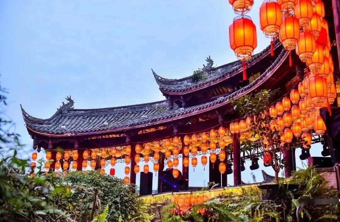 已开展,持续至2月活动地点:蒲江县西来古镇"中国年·安仁味"春节游园