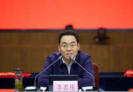 云和县老干部座谈会召开_李忠伟_发展_生活