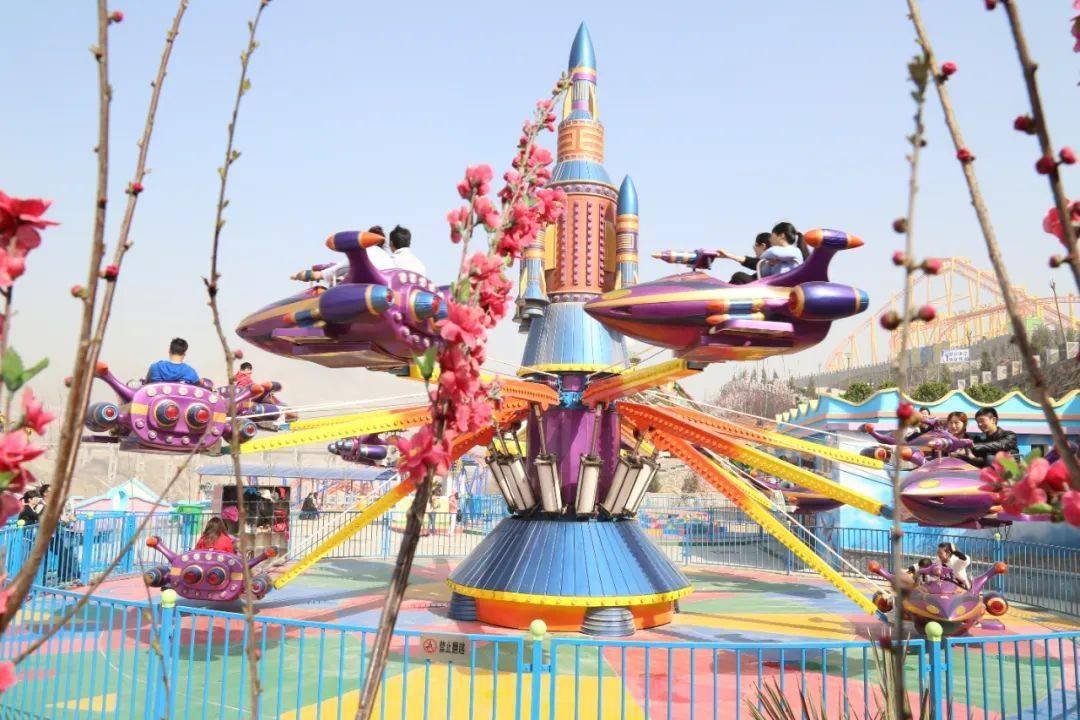 新春五龙山灯会已开启,儿童免门票!_国潮_动物园_游乐园