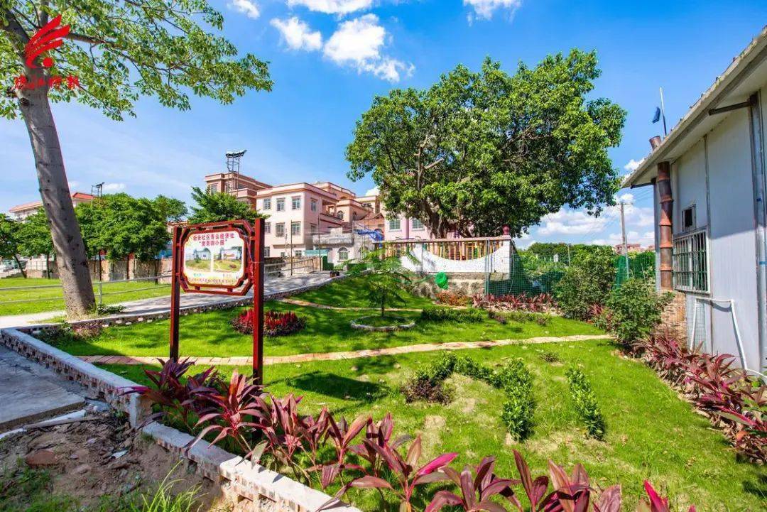 镇领导到丹灶乡村走访