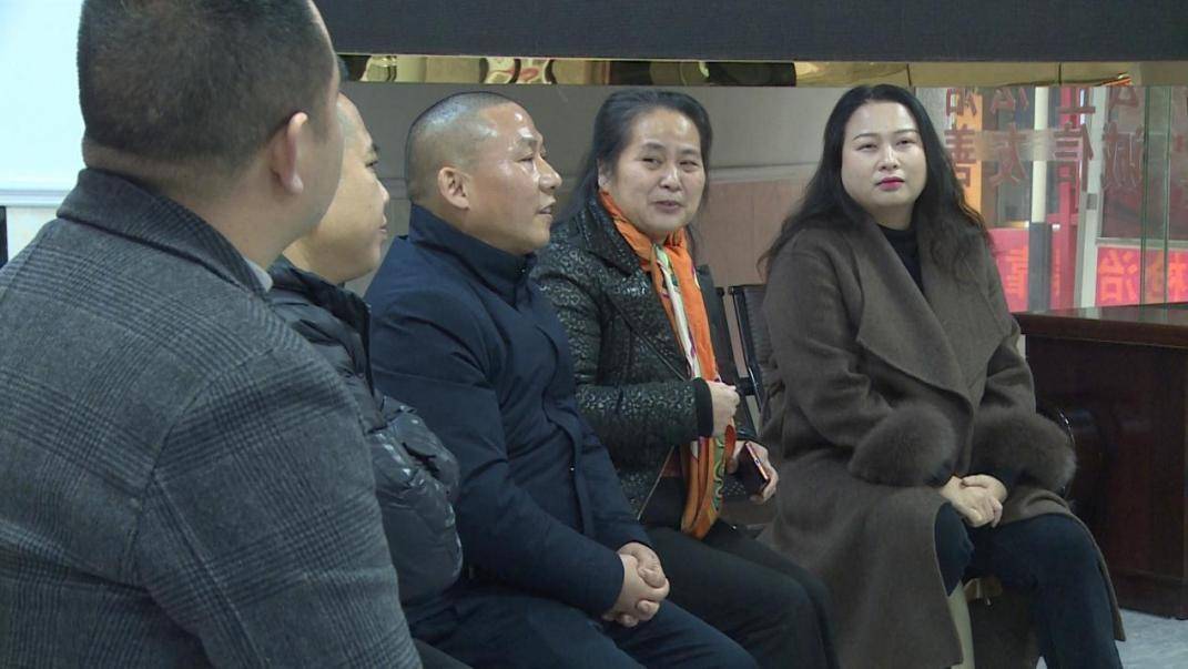 2月5日,衡阳市人大代表,衡阳万寿大鼎景区有限公司经理李小春牵头组织