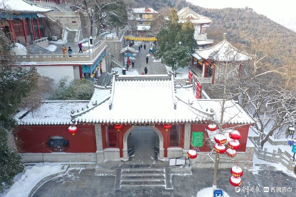 绵阳千佛山雪景图片