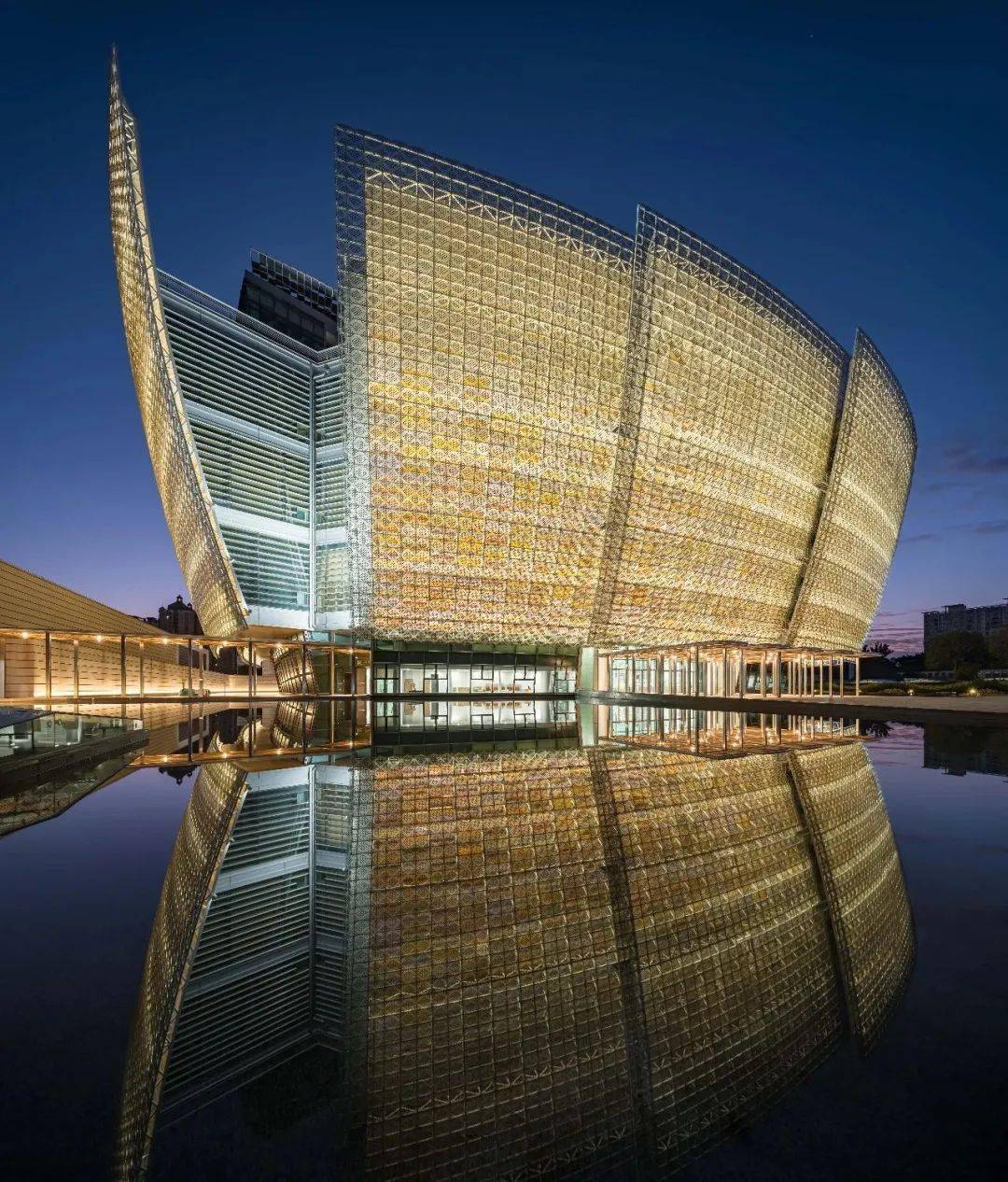 广州美术馆新馆照明设计_建筑_灯光_色彩