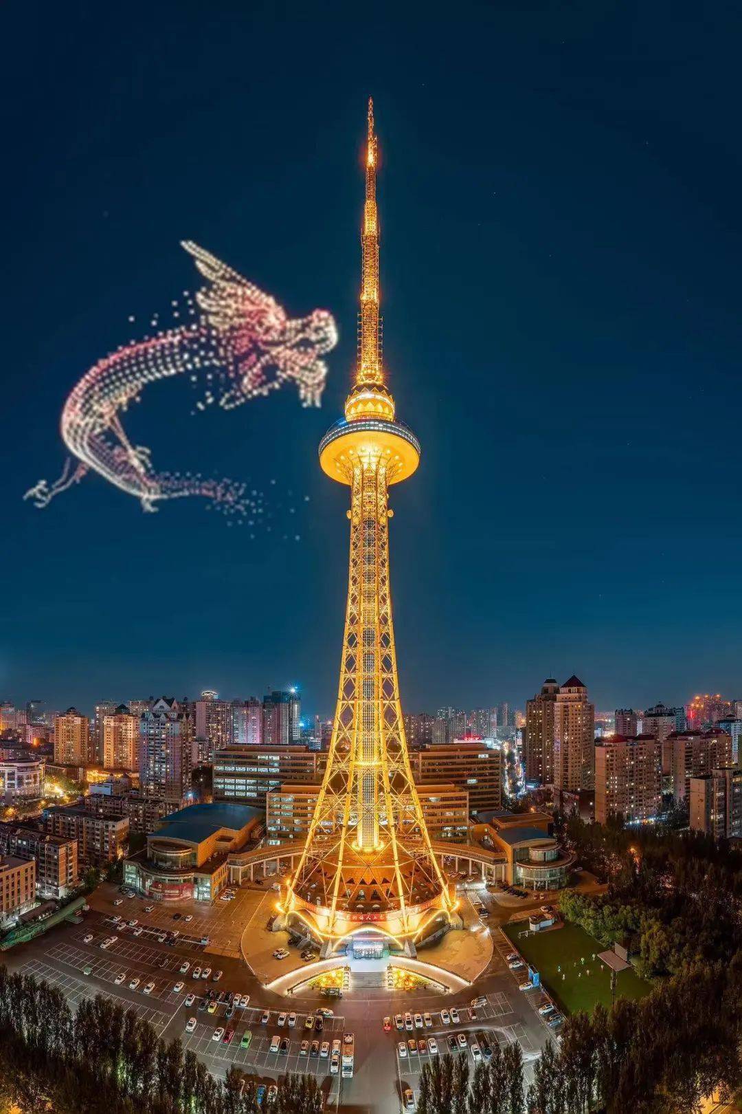 飞龙横空出世!尔滨除夕夜,龙塔申请出战