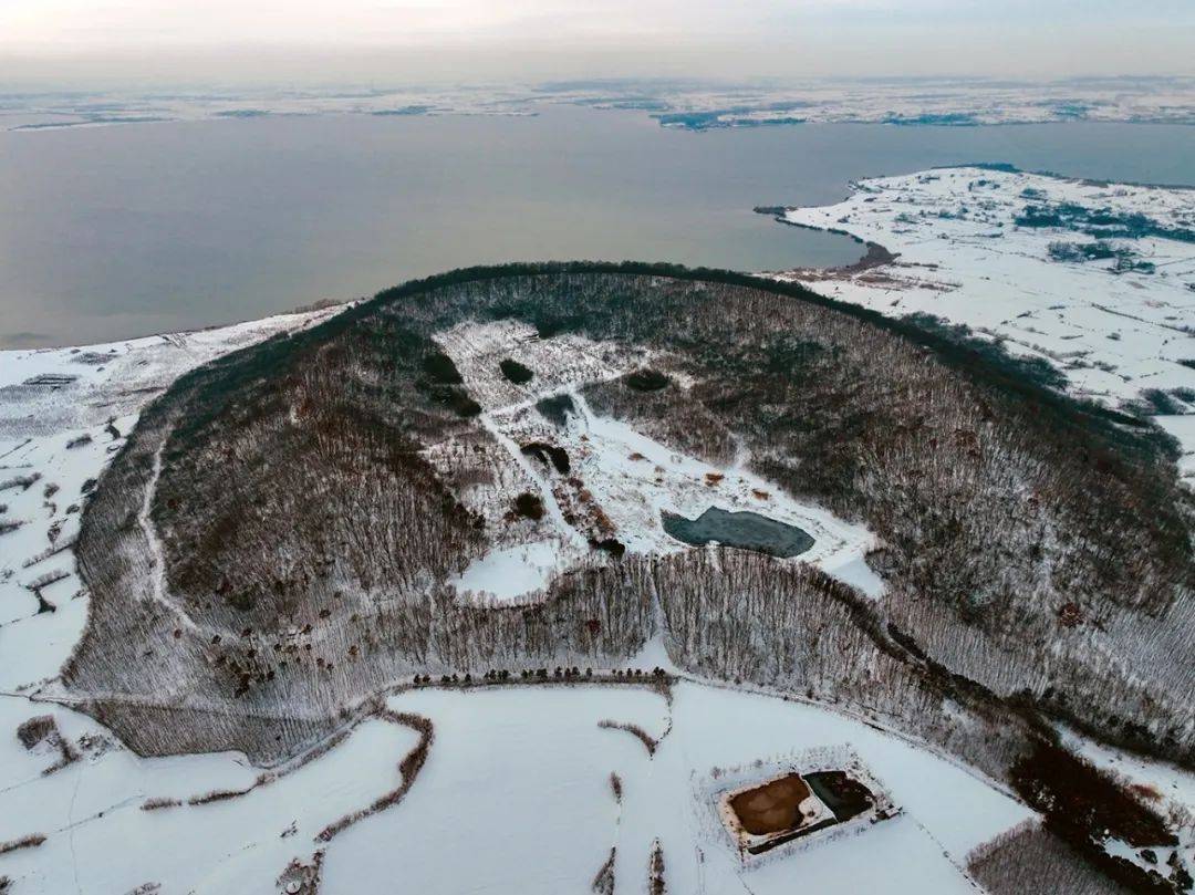 明光女山地质公园喷雪了