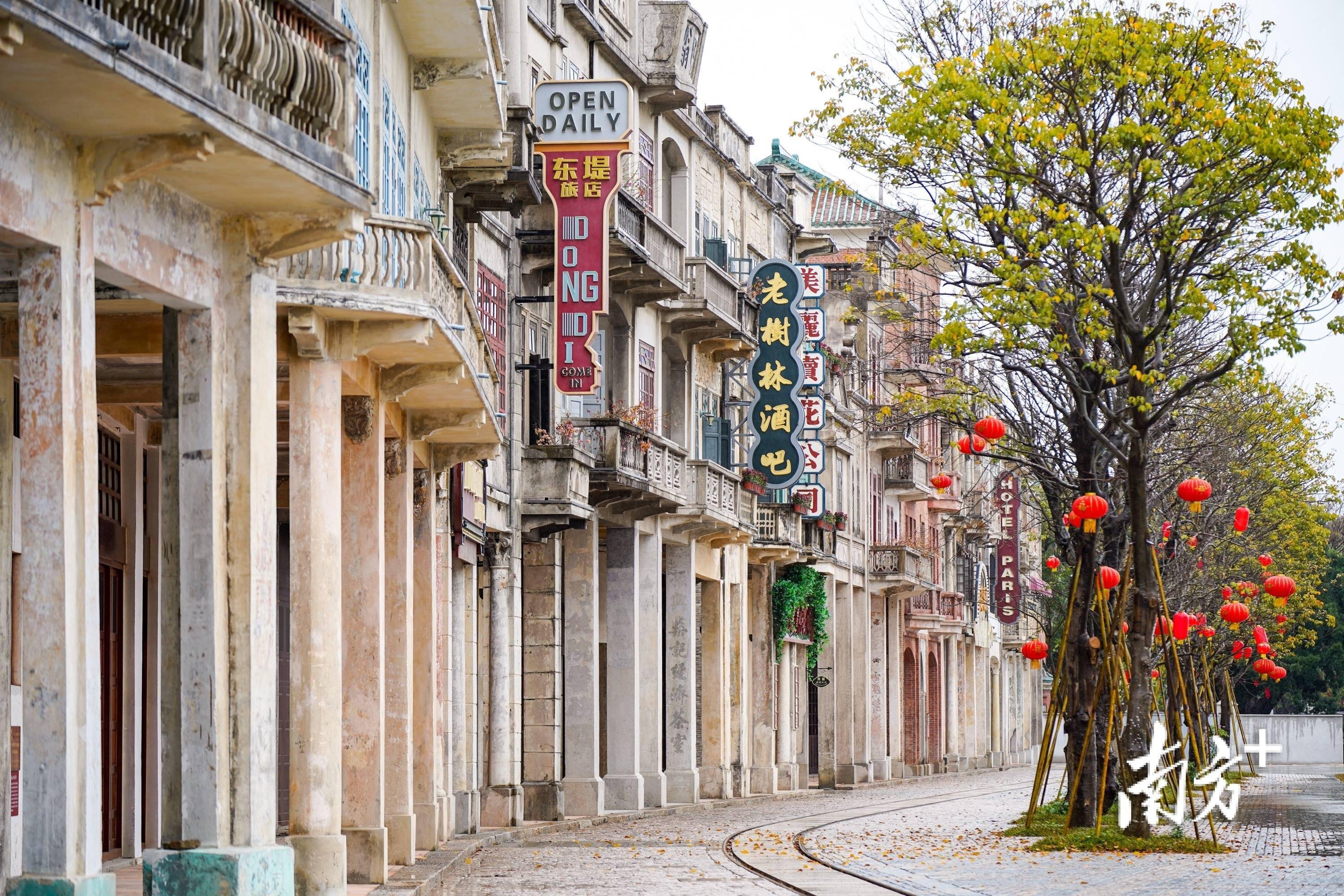 分会场所在的赤坎华侨古镇,正是依水而兴,因侨而盛.