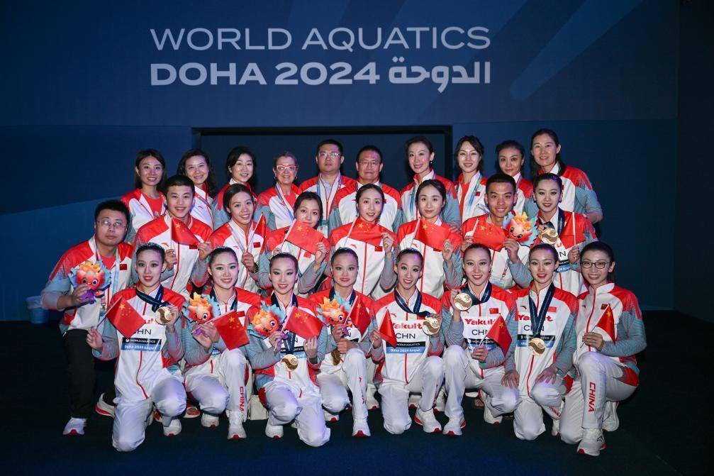 追光丨中国花游绽放多哈 力争引领世界新标杆_自选_动作_集体