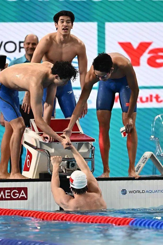打破百米自由泳世界纪录,19岁的他做到了!_潘展乐_中国队_参赛