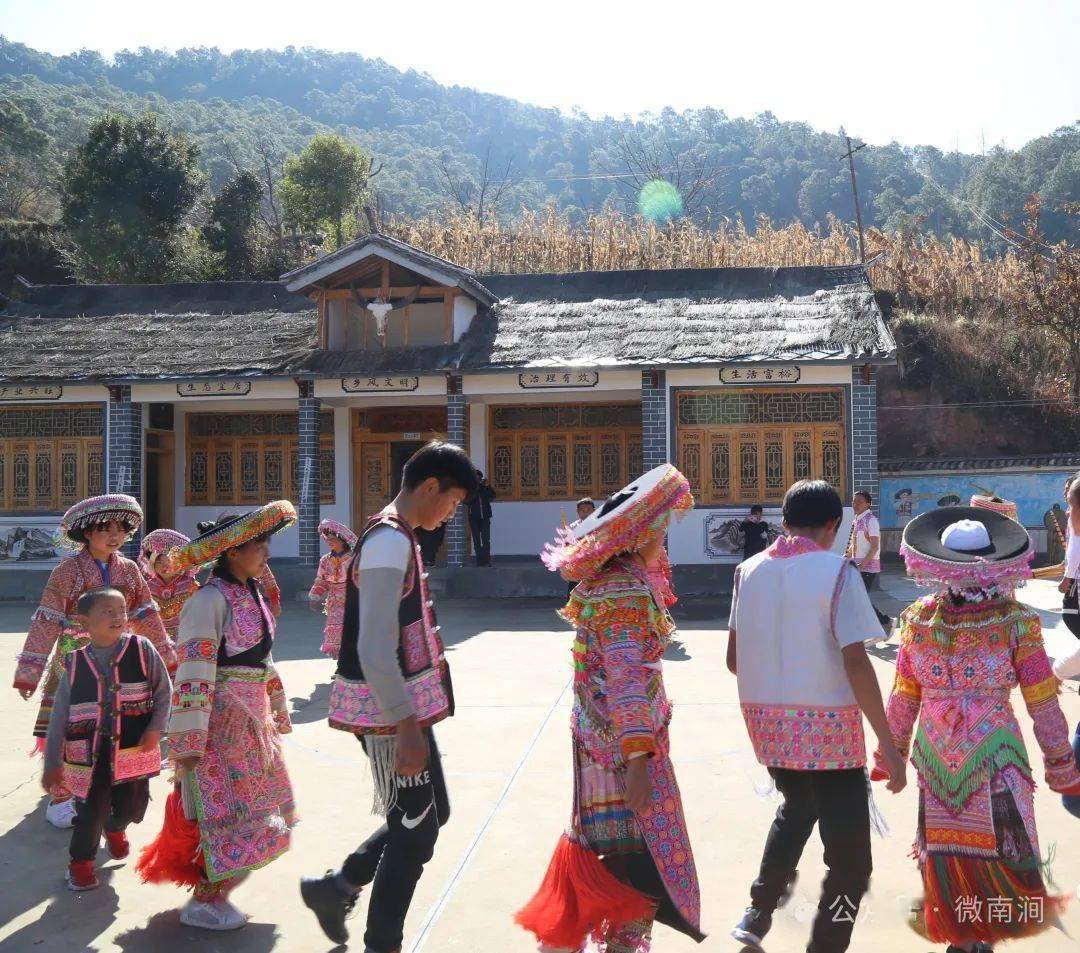 南涧年味 | 与乐秋乡下大湾苗族同胞共度春节_芦笙