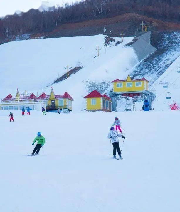 呼伦贝尔东山滑雪场图片