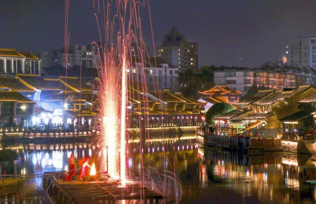 海宁这里人人人人…今晚还有惊喜→_大潮