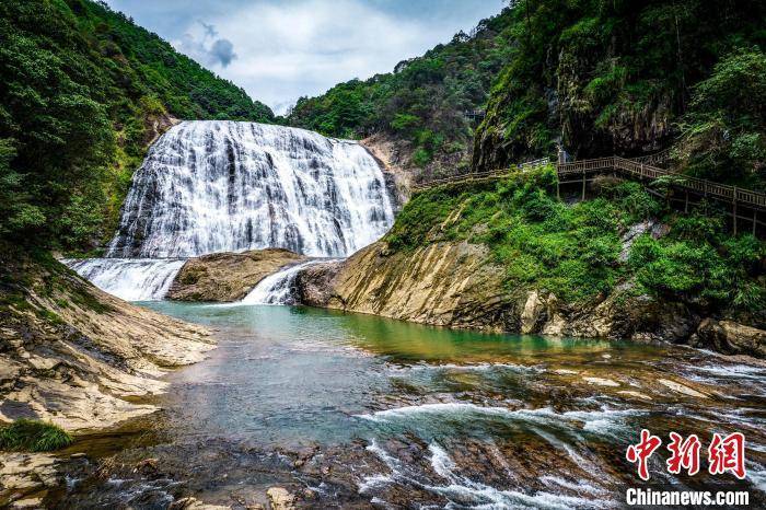 (新春走基层)避暑旅游目的地:宁德市周宁县凭什么?