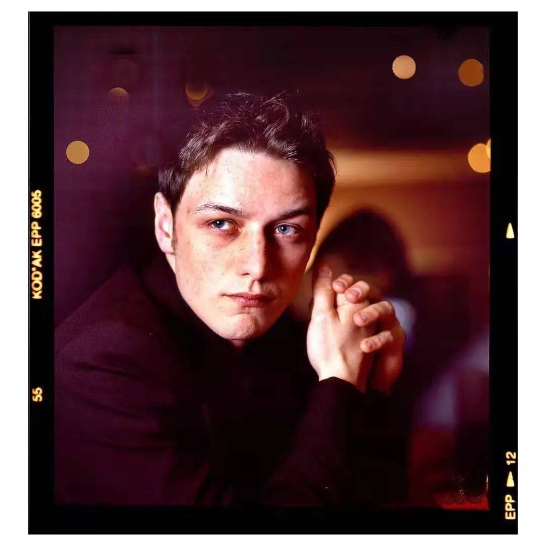 中年沉迷举铁逐渐"小李子化",.