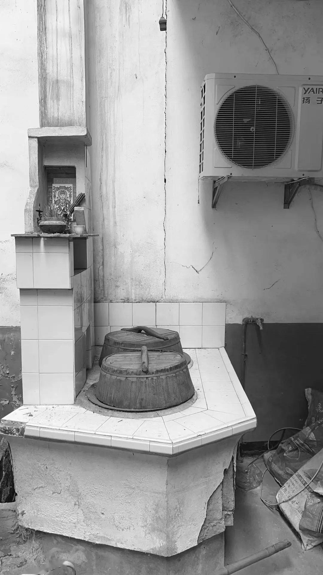 光的烟囱:退休教师夫妇私宅设计