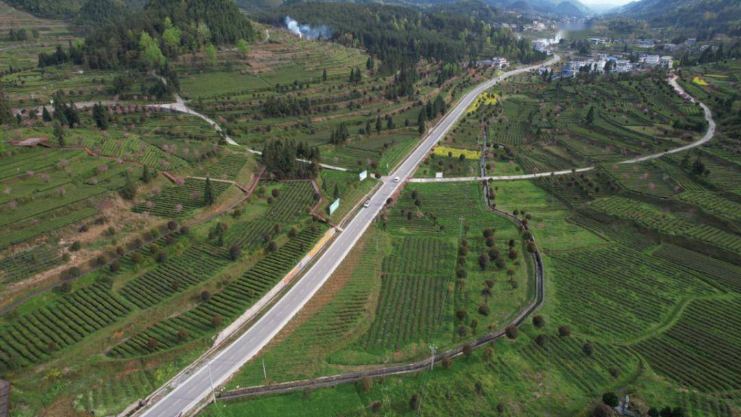 铜仁:"四好农村路"缔造美丽农村幸福新生活_公路_发展