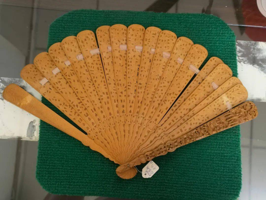 4cm*0.7cm新年好价:rmb19800和田寿字牌直径:5.6cm 厚:0.