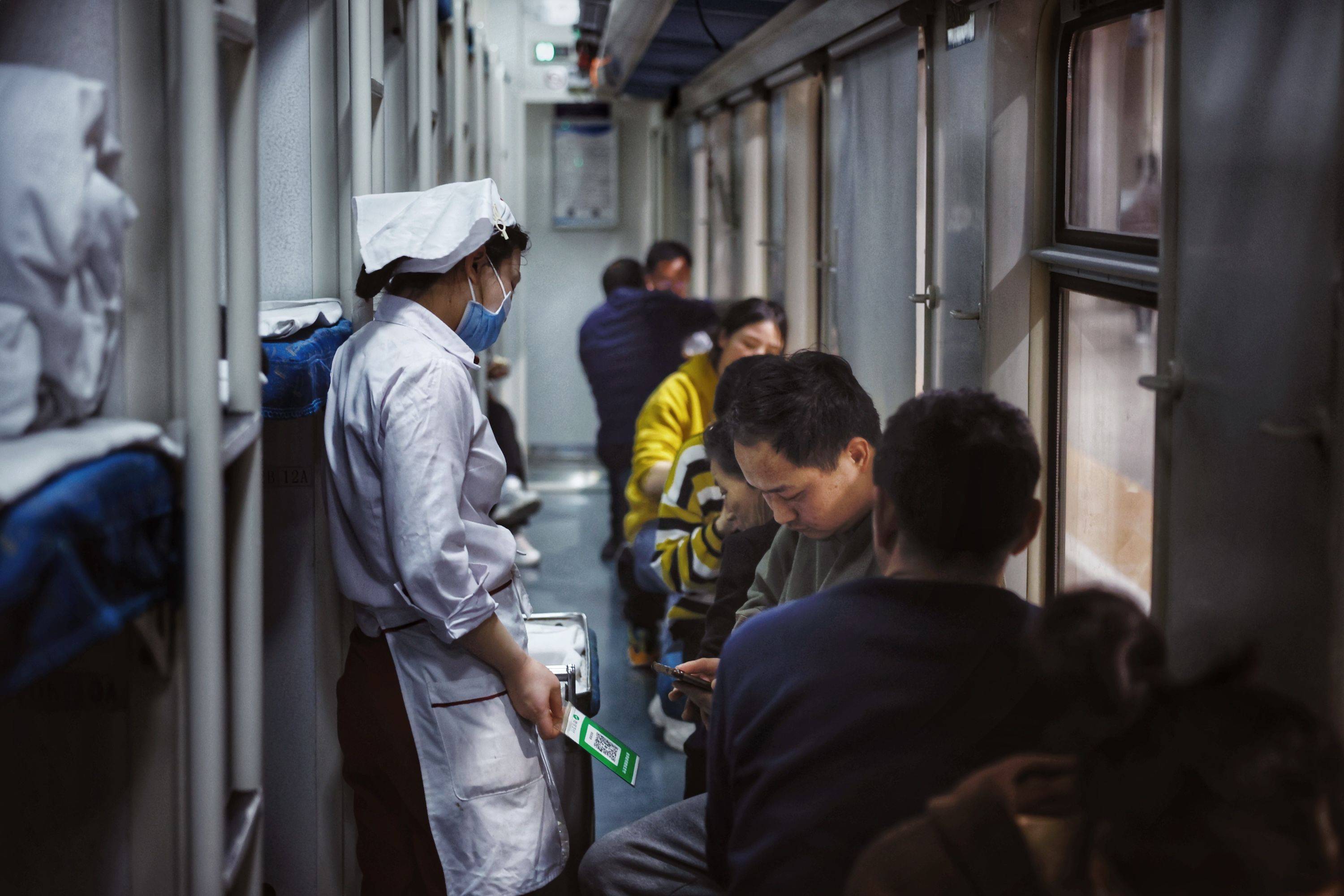 "绿皮车"上返京路_畅畅_北京西_次列车