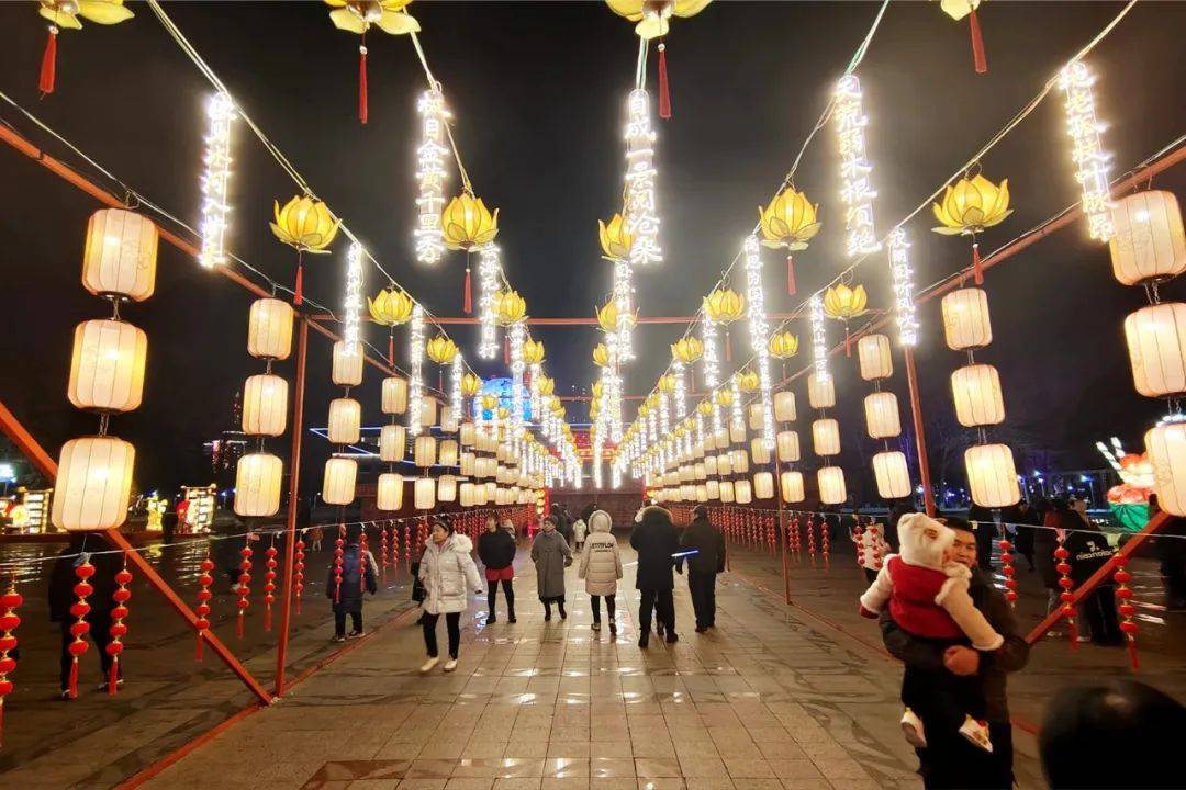 67【锦绣中国年】石城灯会耀新春_花灯_军垦_文化