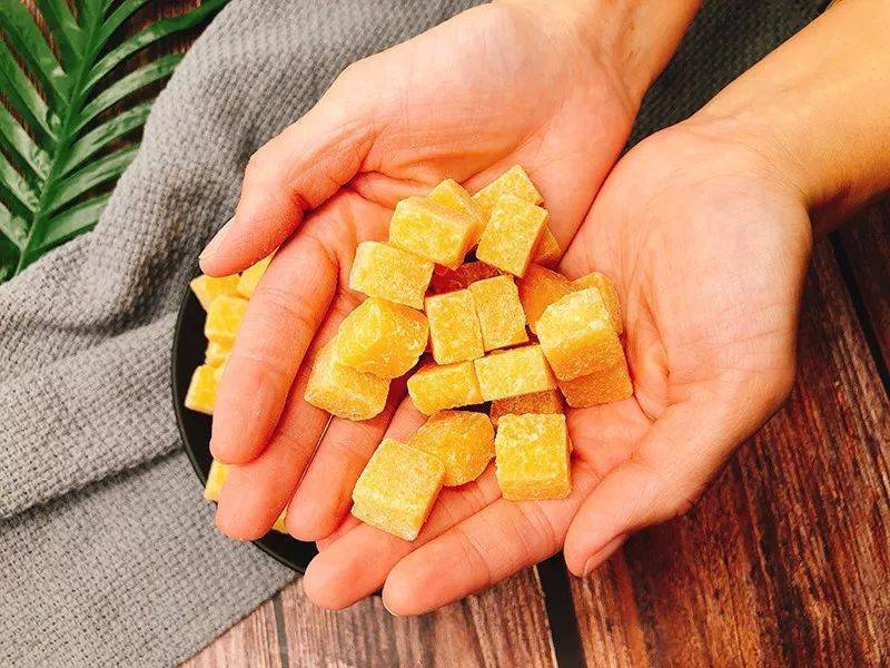 千年养肺古方,利咽润肺,1颗相当于10盅冰糖雪梨,嗓子!