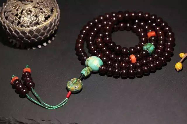 文玩配饰比串贵?竟是老祖宗留下来的习惯!_清朝_时期_