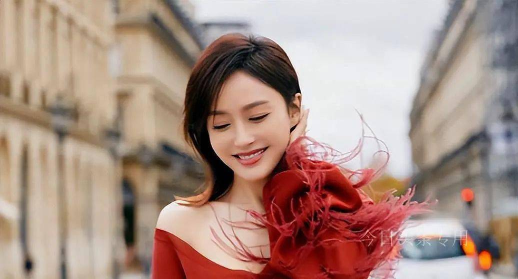 秦岚_演艺_爱情