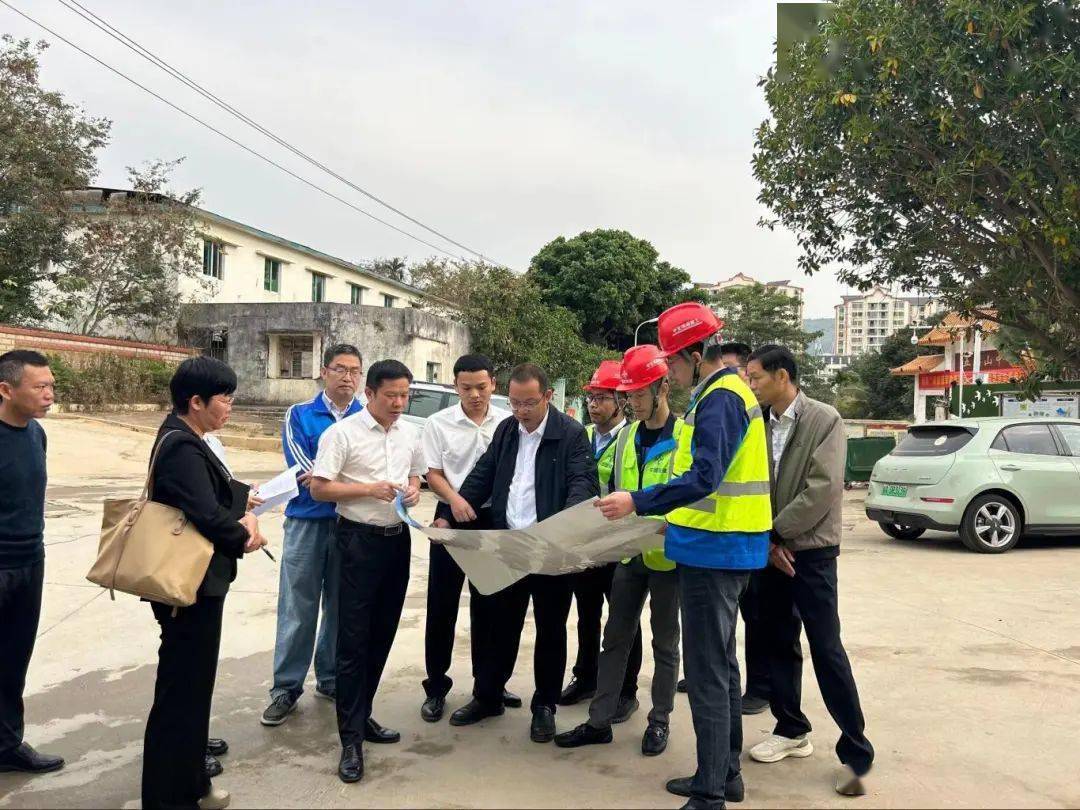 陈国梁节后看望慰问春节值班加班一线工人 督导重点项目