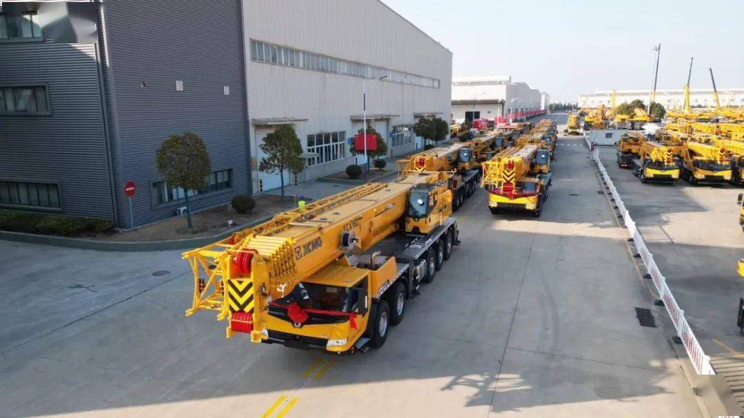 发车| 大批量~大吨位~徐工轮式起重机,履带式起重机奔赴全球客户!
