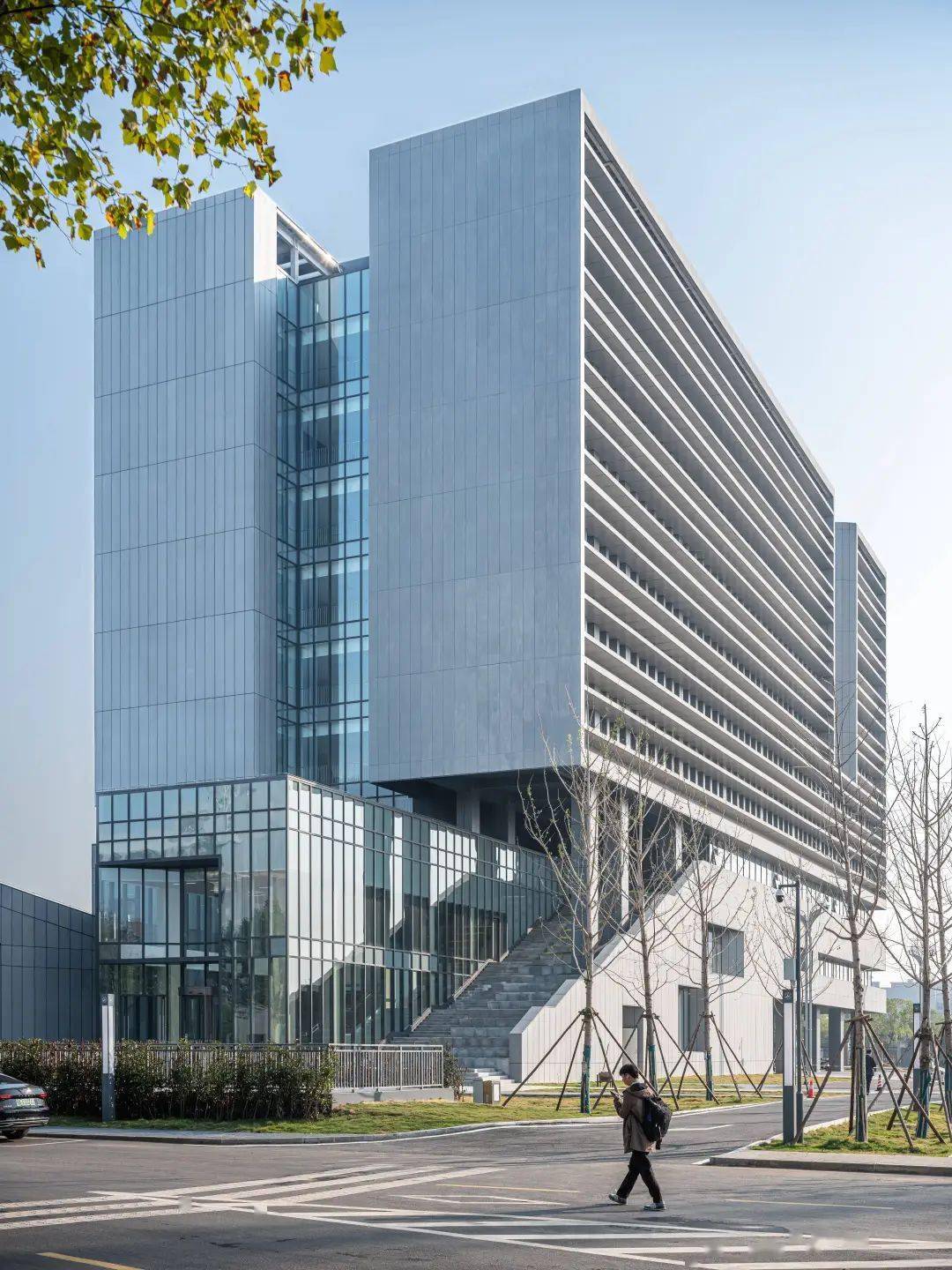 thad新作 | 武汉工程大学教育教学综合楼_建筑_空间_景观