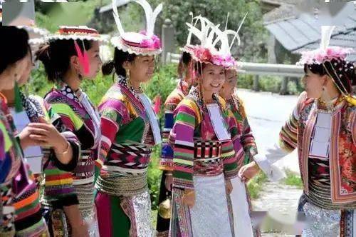 春意文州·风情白马 | 白马人的服饰_腰带_图案_文县