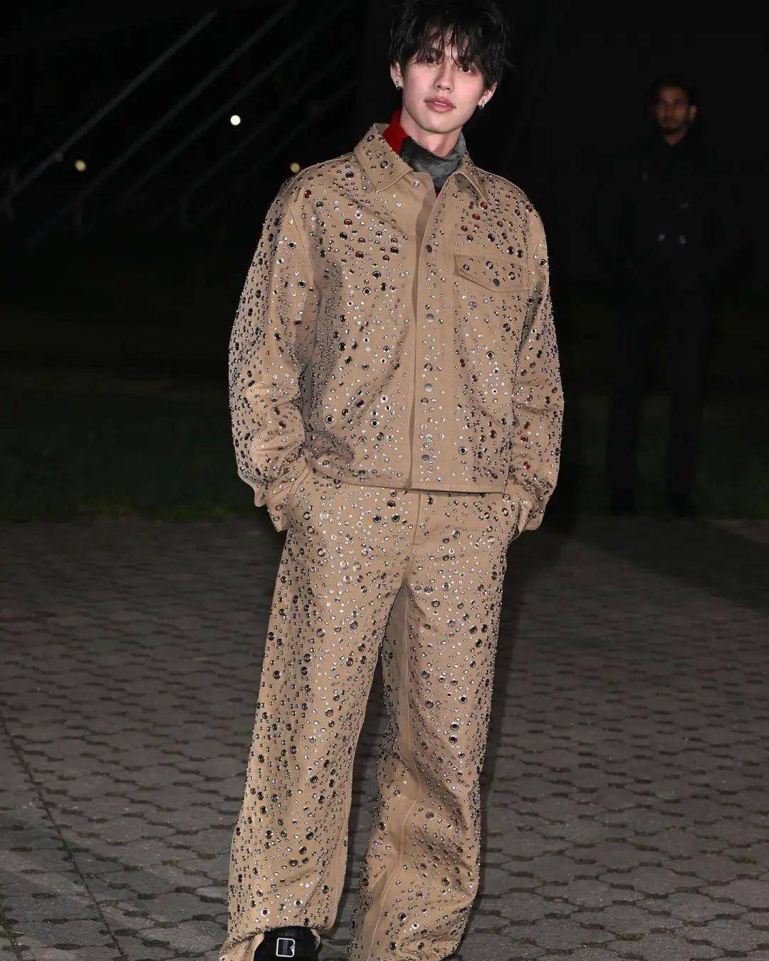 韩国女演员郑裕美,英国演员barry keoghan,足球运动员gareth bale