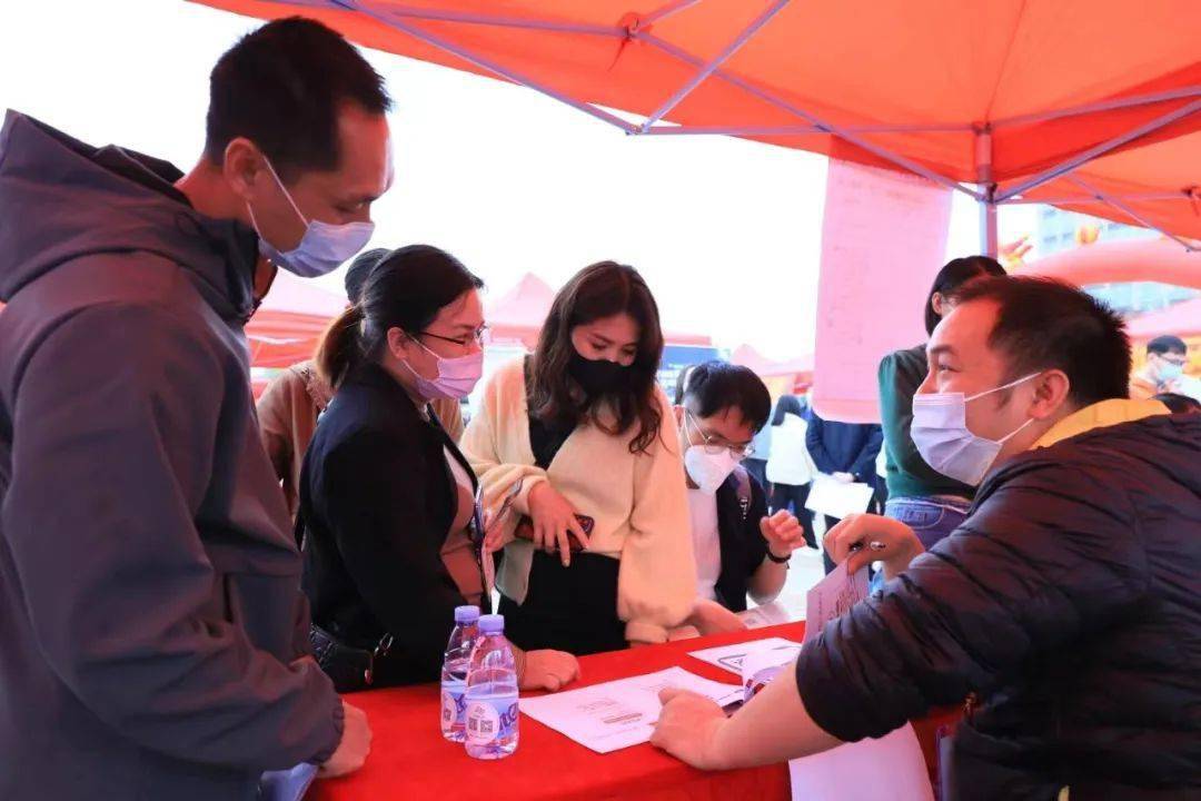 批发业增长10%,零售业增长5%