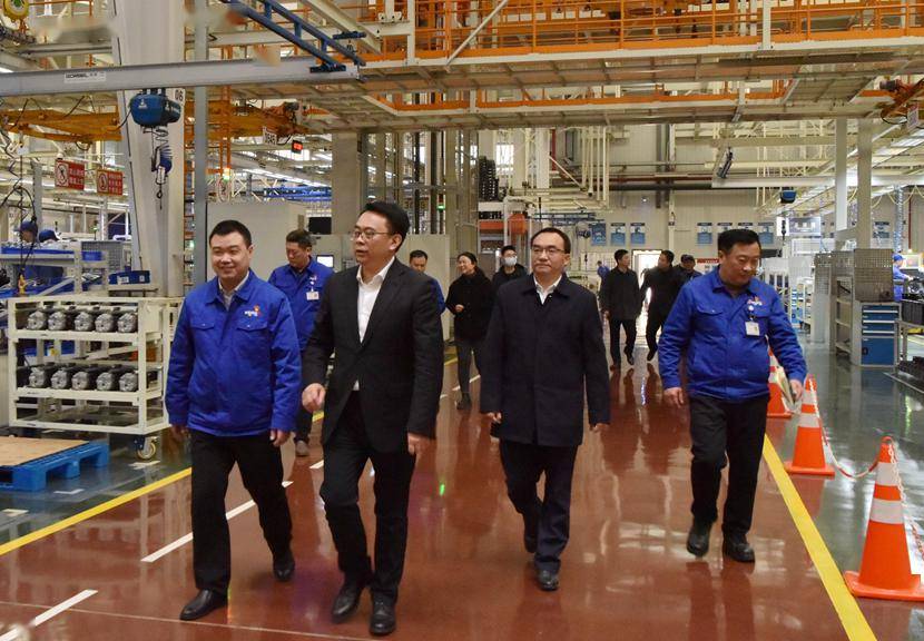 邹云生调研工业企业时强调 全区各级人大和人大代表要全力推动企业