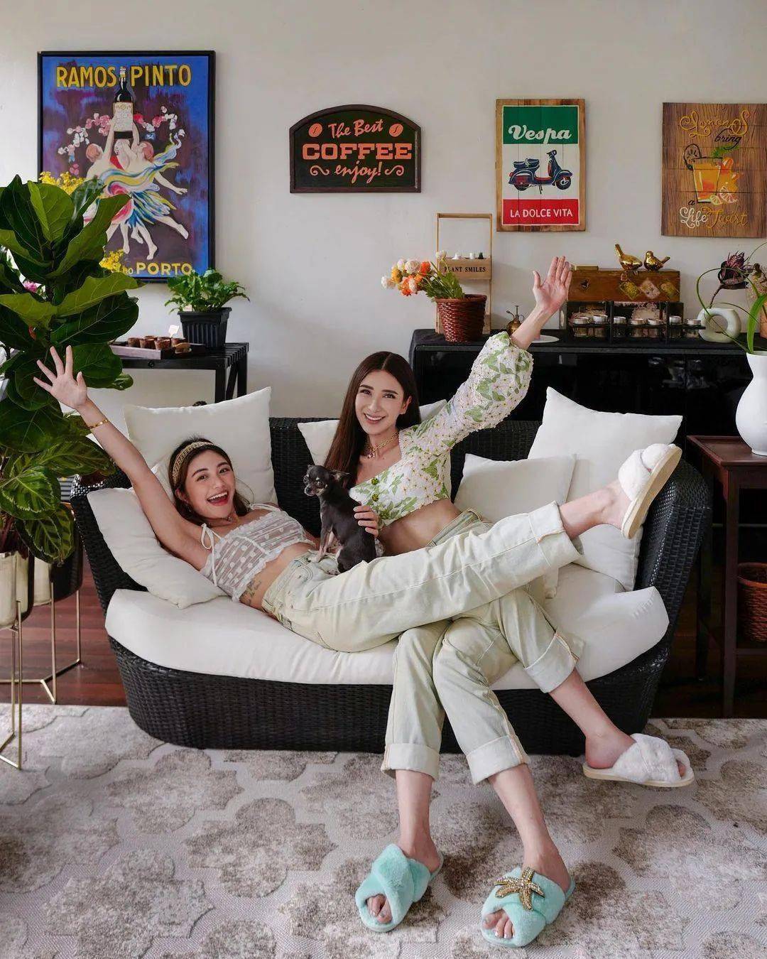 48岁"名暖"竟把儿子熬成了哥,这身材把网友馋坏了_蔡欣颖_运动_生活