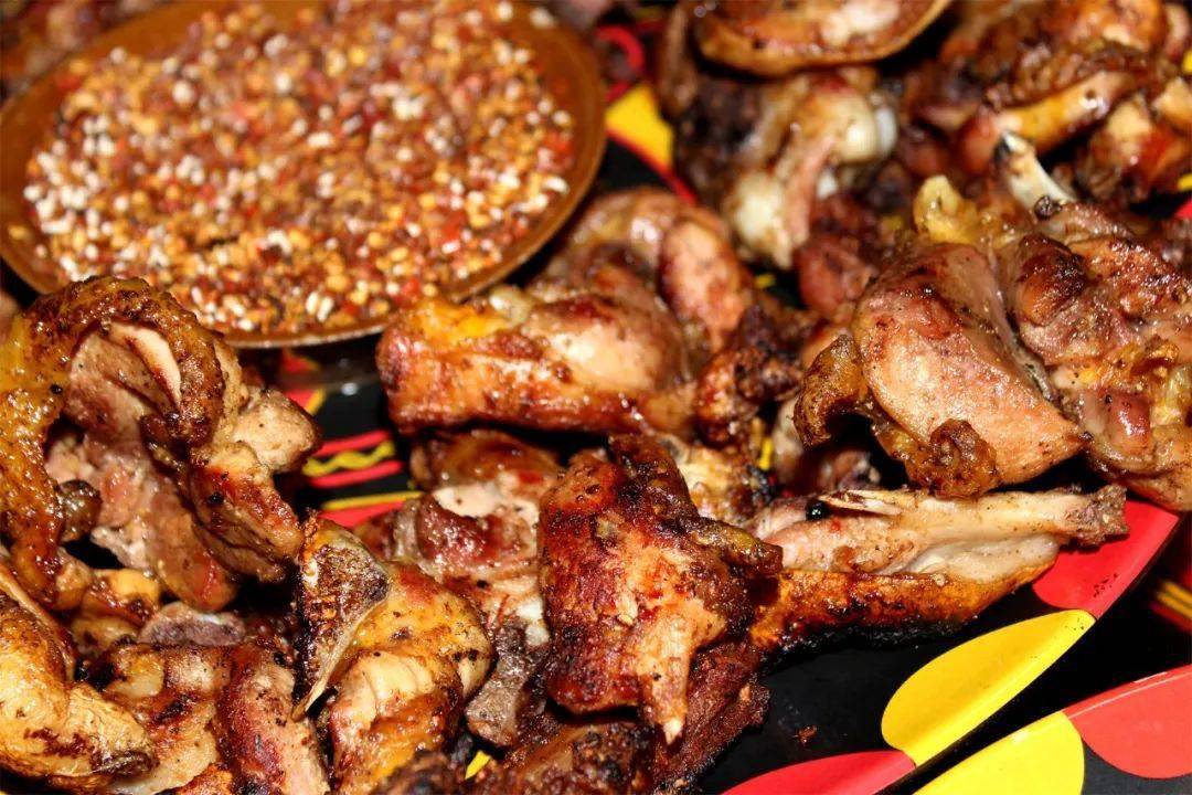 知名烧烤商家将云集西昌,届时,凉山州17县(市)同等享受消费券和啤酒