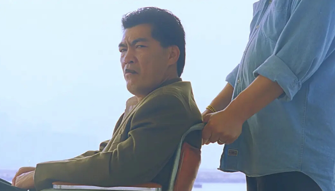 他是圈内"票房传奇",患癌去世15年尸骨无存,两个